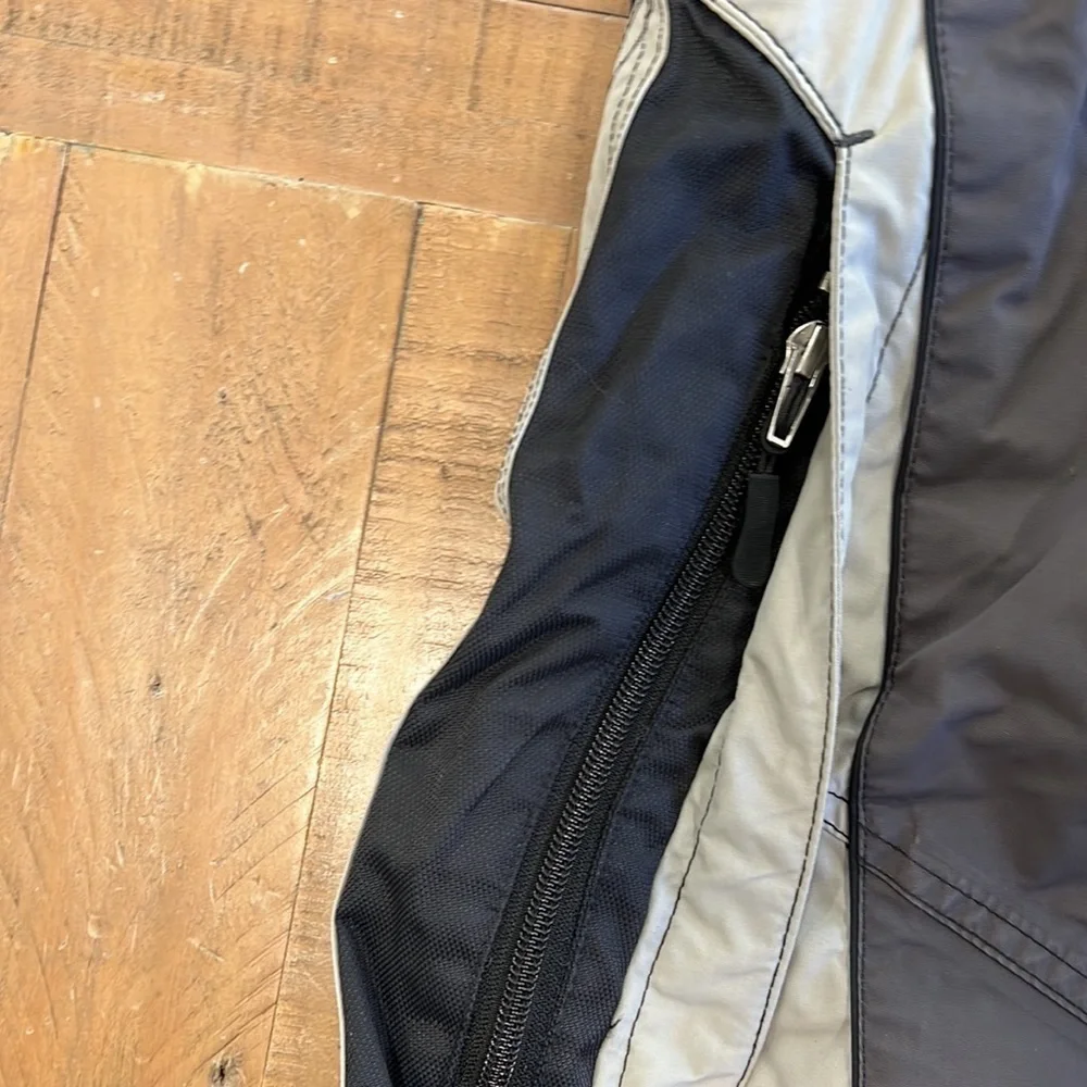 Obermeyer Mach one gray insulated snow pants